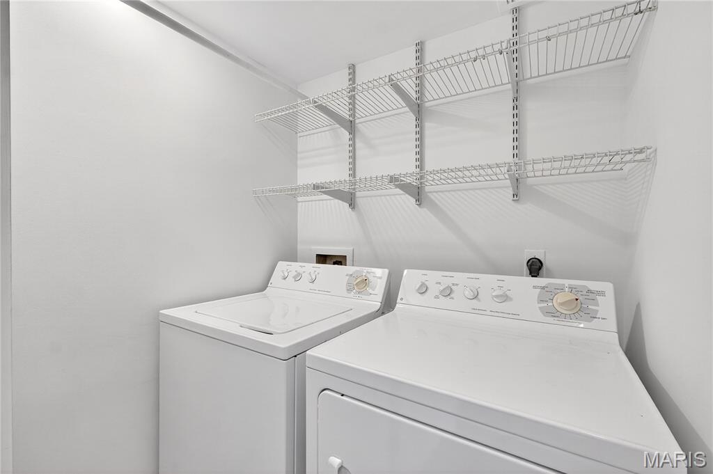 900 S Hanley Road Unit: 12A
