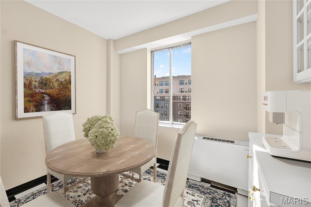 900 S Hanley Road Unit: 12A