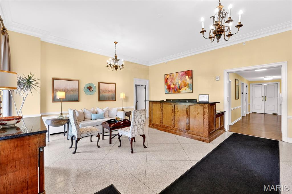 900 S Hanley Road Unit: 12A
