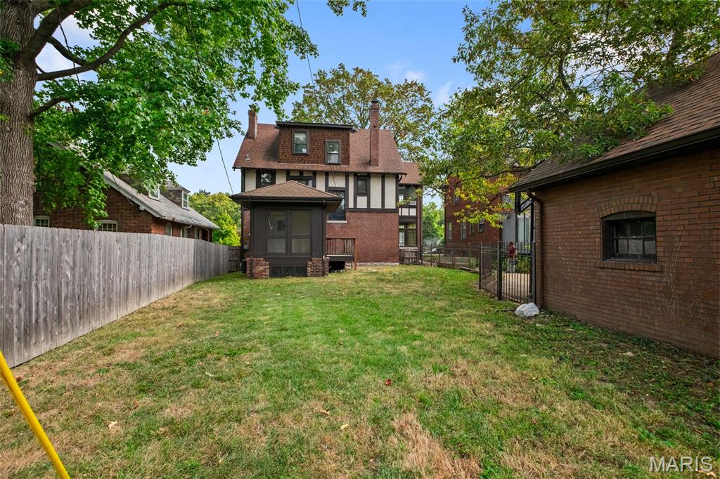 739 Radcliffe Avenue