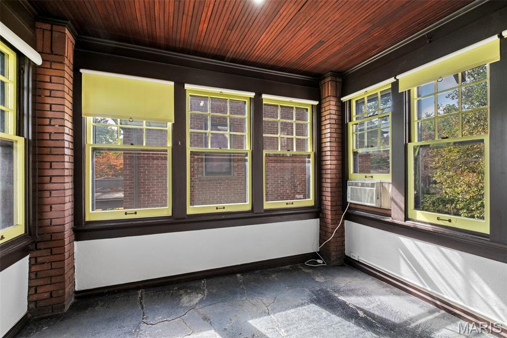 739 Radcliffe Avenue