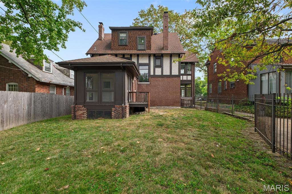 739 Radcliffe Avenue