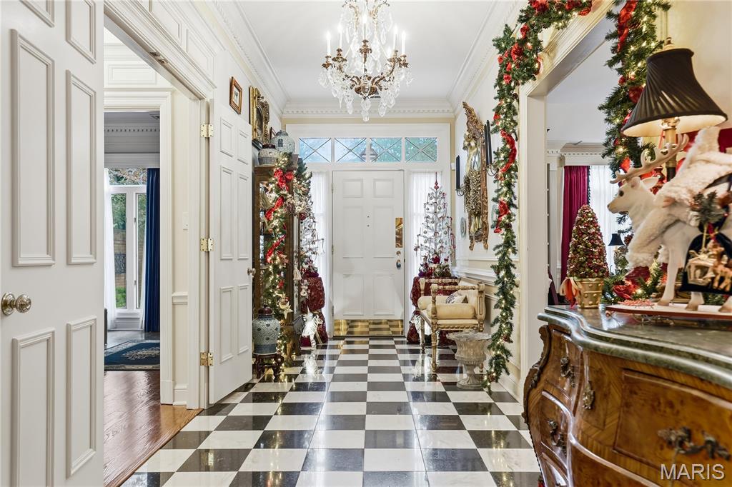 11 Chatfield Place Road