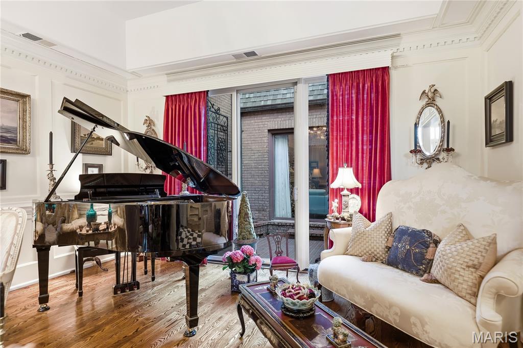 11 Chatfield Place Road