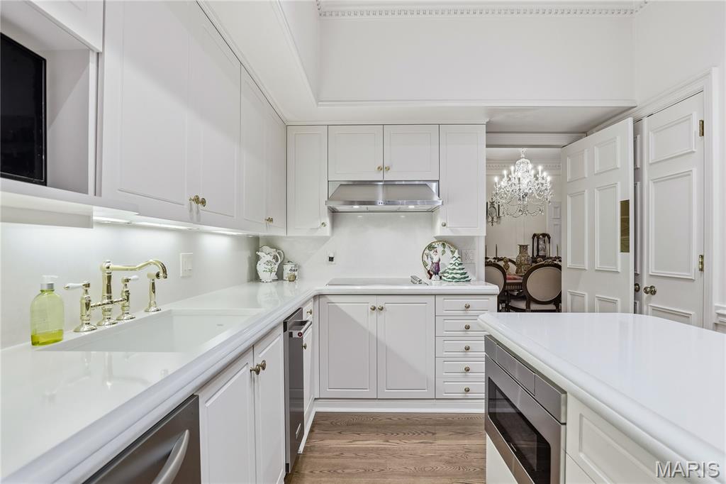 11 Chatfield Place Road