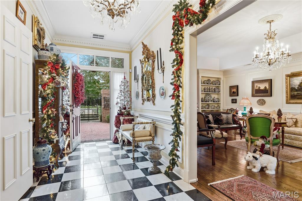 11 Chatfield Place Road