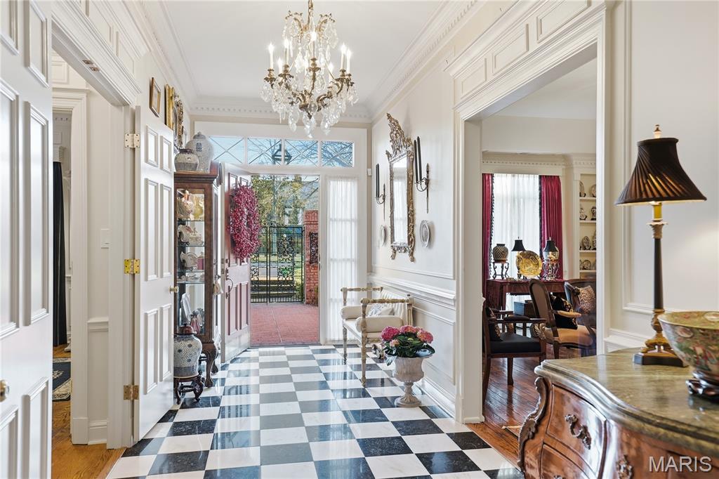 11 Chatfield Place Road