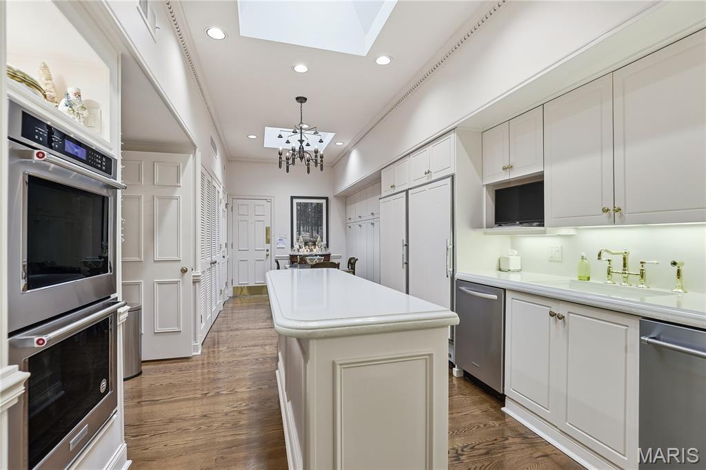 11 Chatfield Place Road