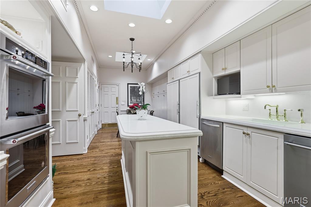 11 Chatfield Place Road