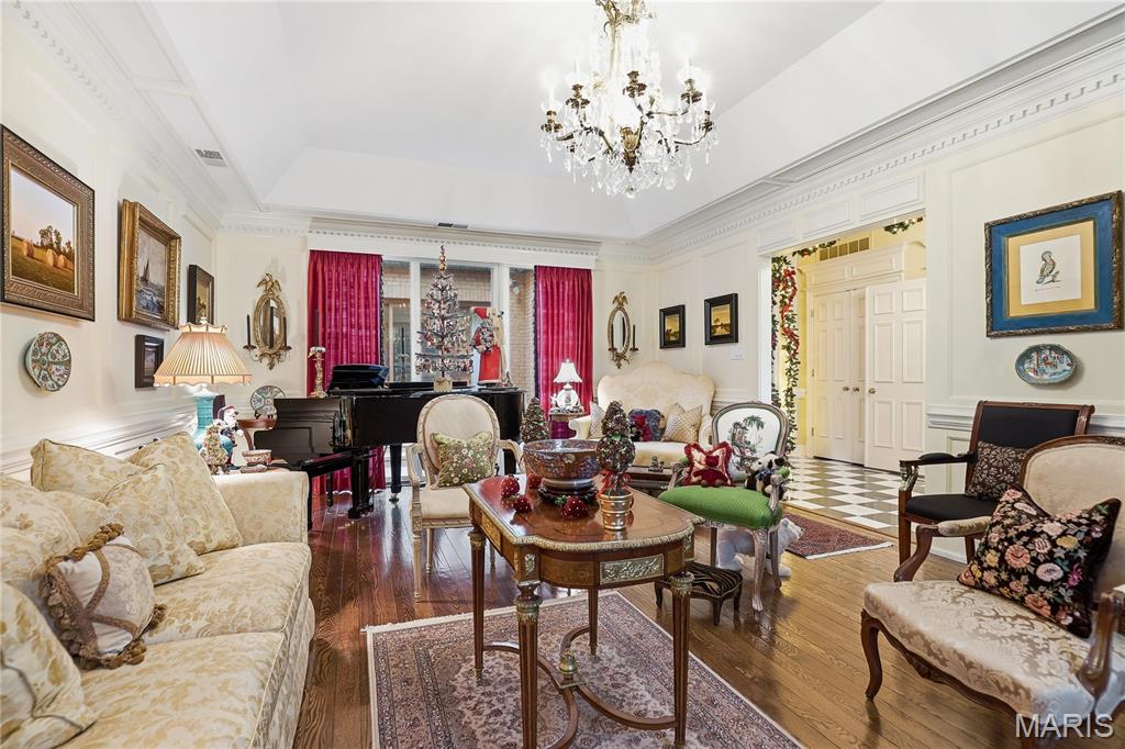 11 Chatfield Place Road