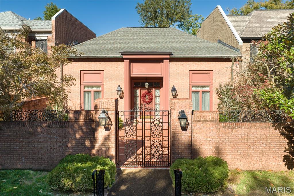 11 Chatfield Place Road