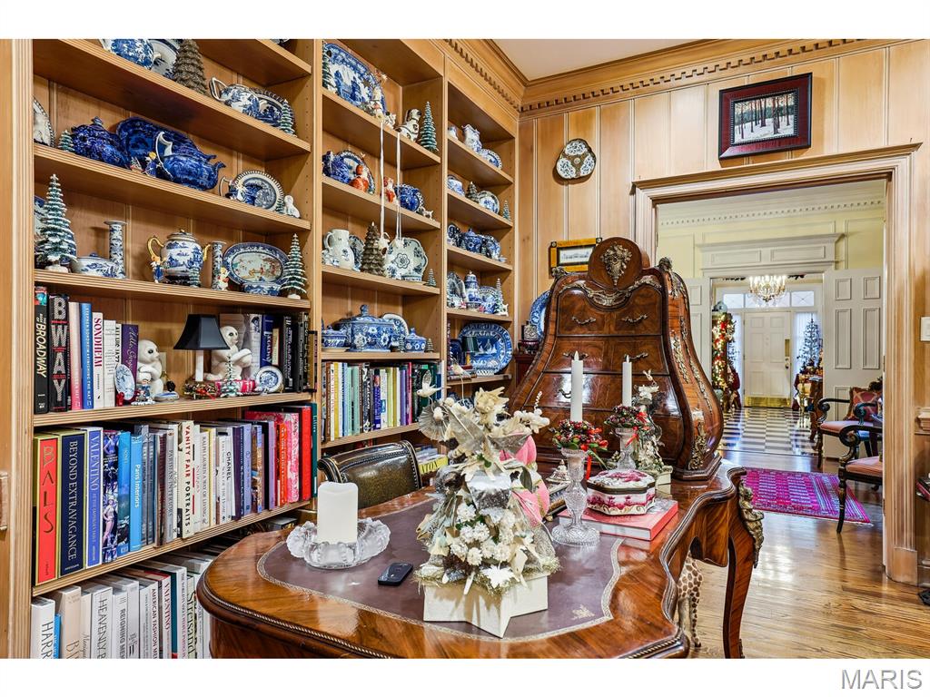 11 Chatfield Place Road