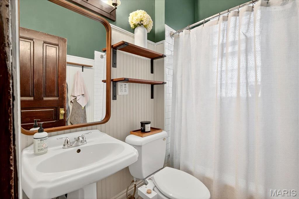 2842 Shenandoah Avenue