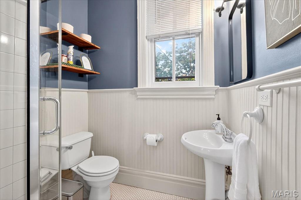 2842 Shenandoah Avenue