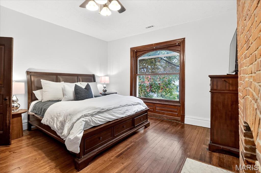 2842 Shenandoah Avenue