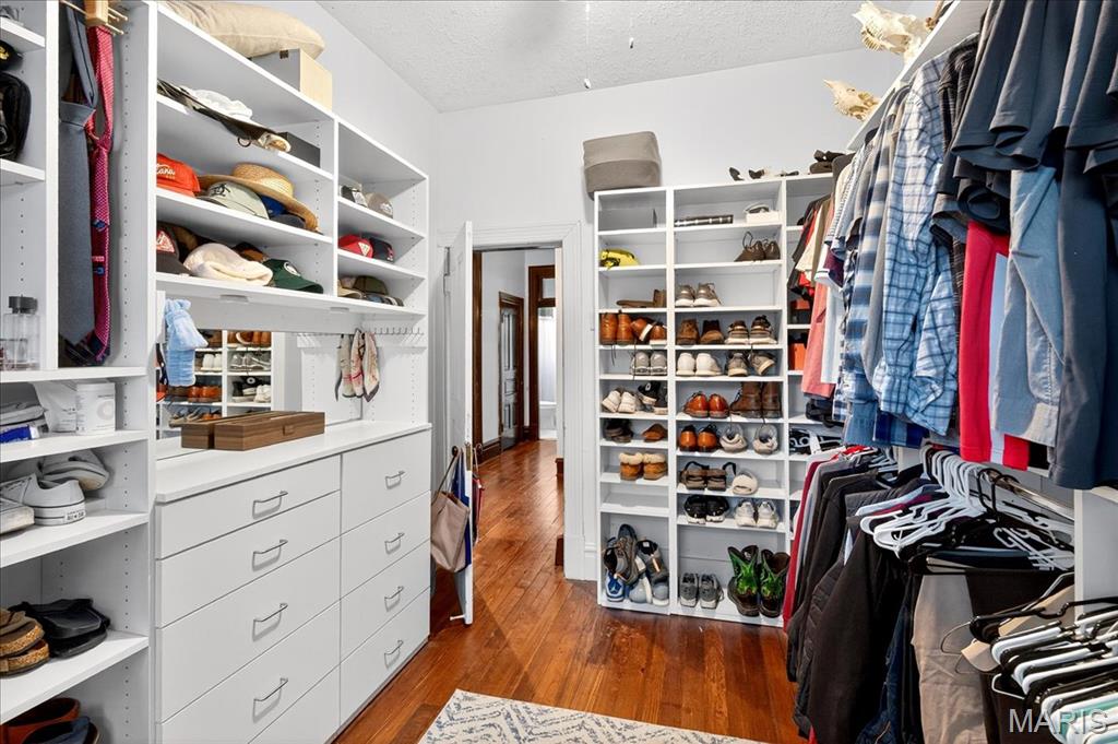 2842 Shenandoah Avenue