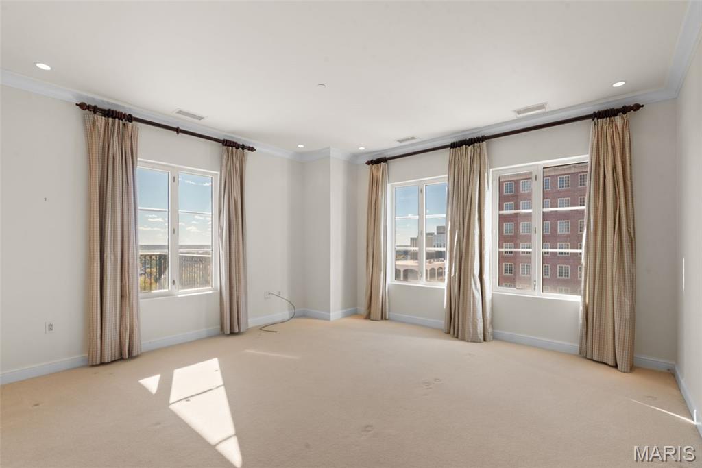 150 Carondelet Plaza Unit: 1201