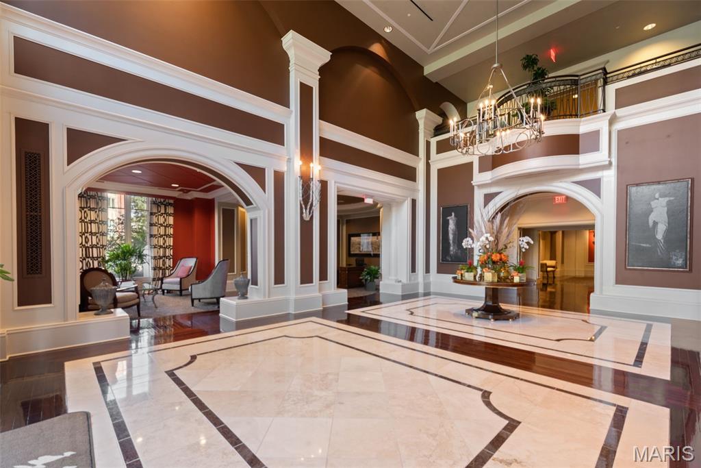 150 Carondelet Plaza Unit: 1201