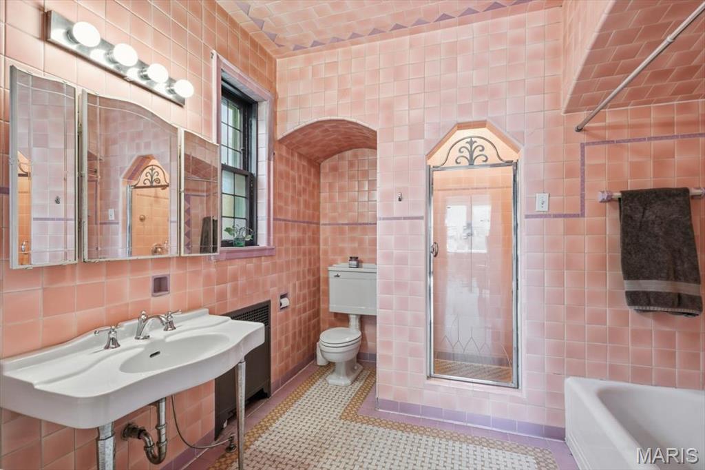 7330 Stanford Avenue