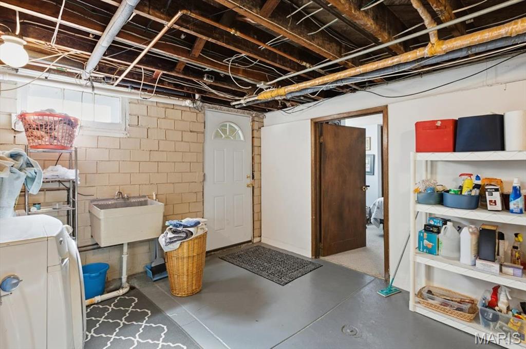 7330 Stanford Avenue