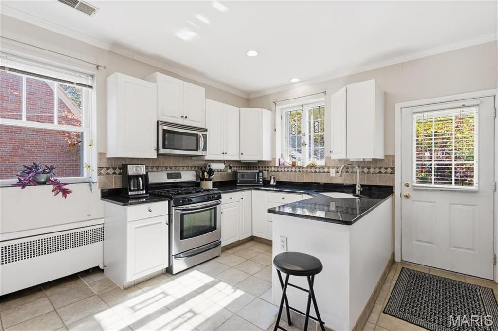 7330 Stanford Avenue