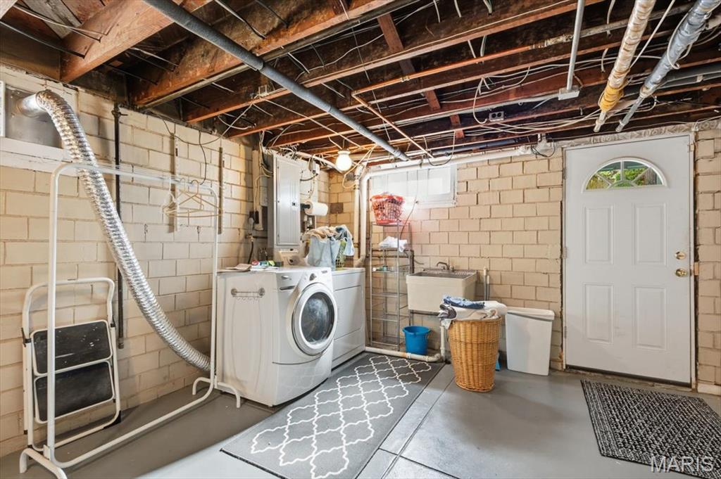 7330 Stanford Avenue