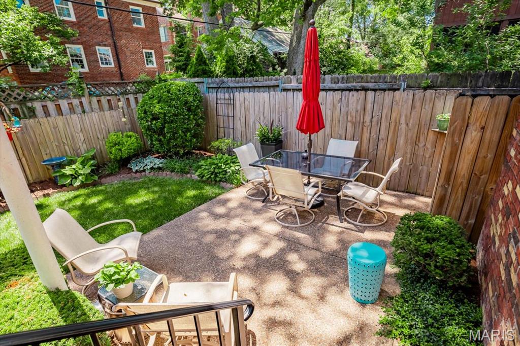 7330 Stanford Avenue