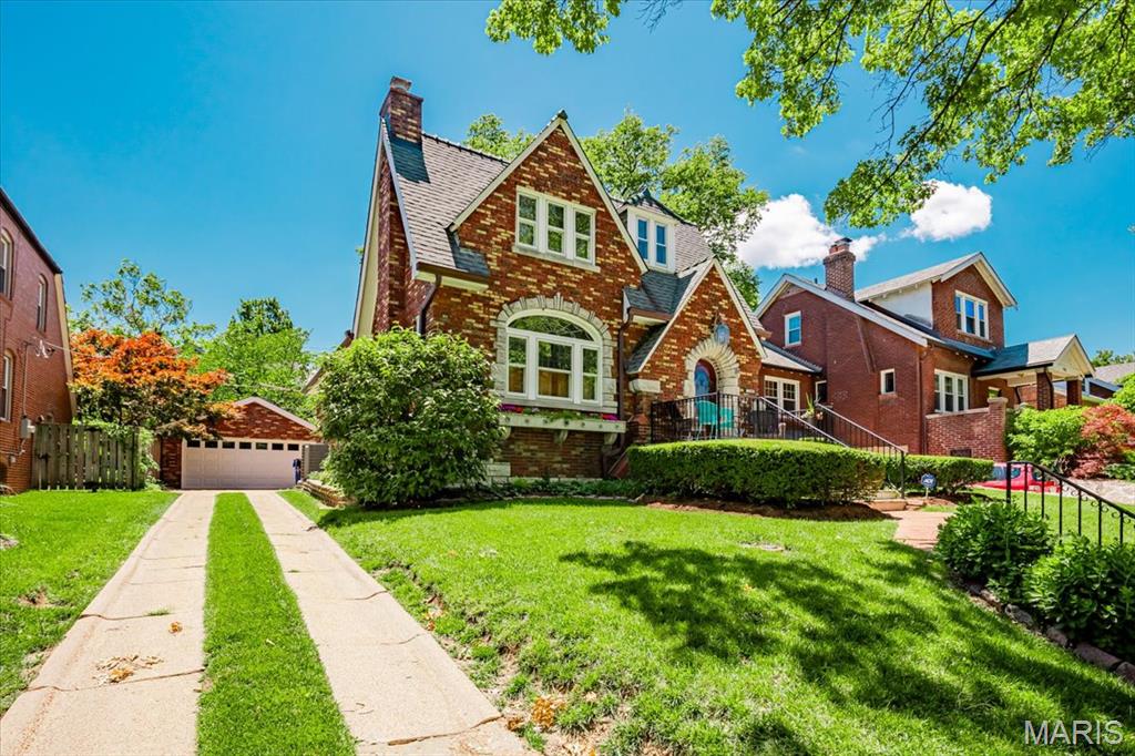 7330 Stanford Avenue