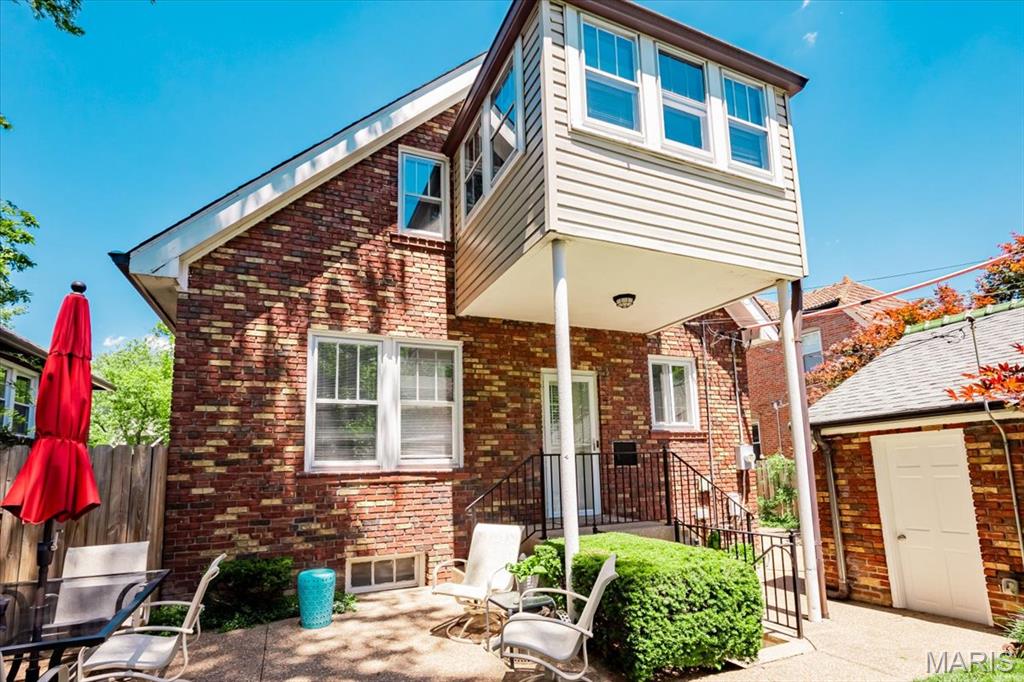 7330 Stanford Avenue