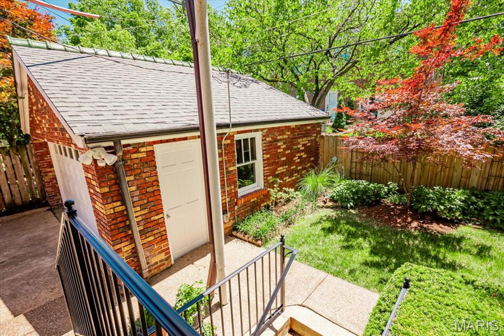 7330 Stanford Avenue