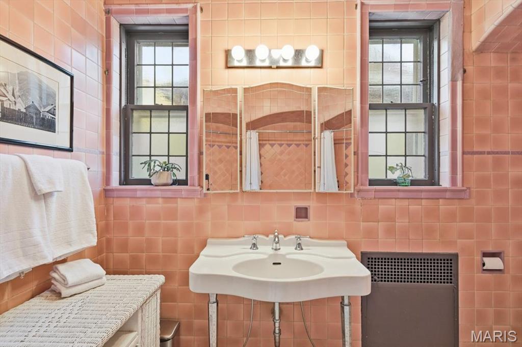 7330 Stanford Avenue