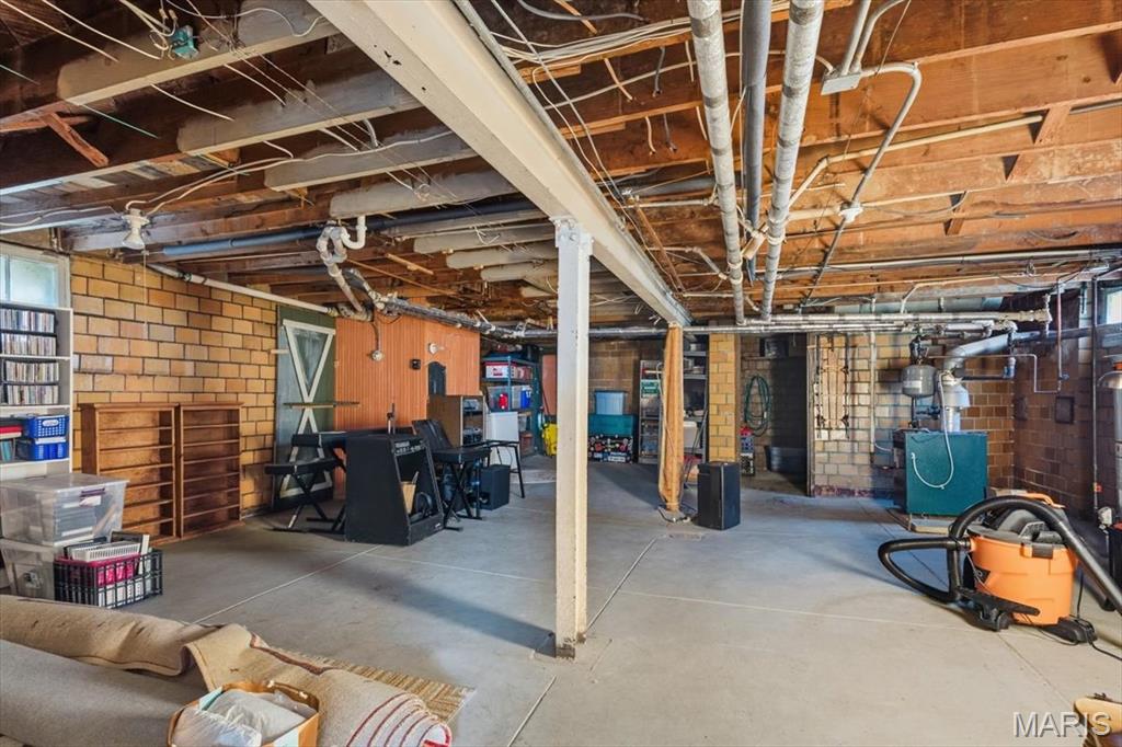 7330 Stanford Avenue