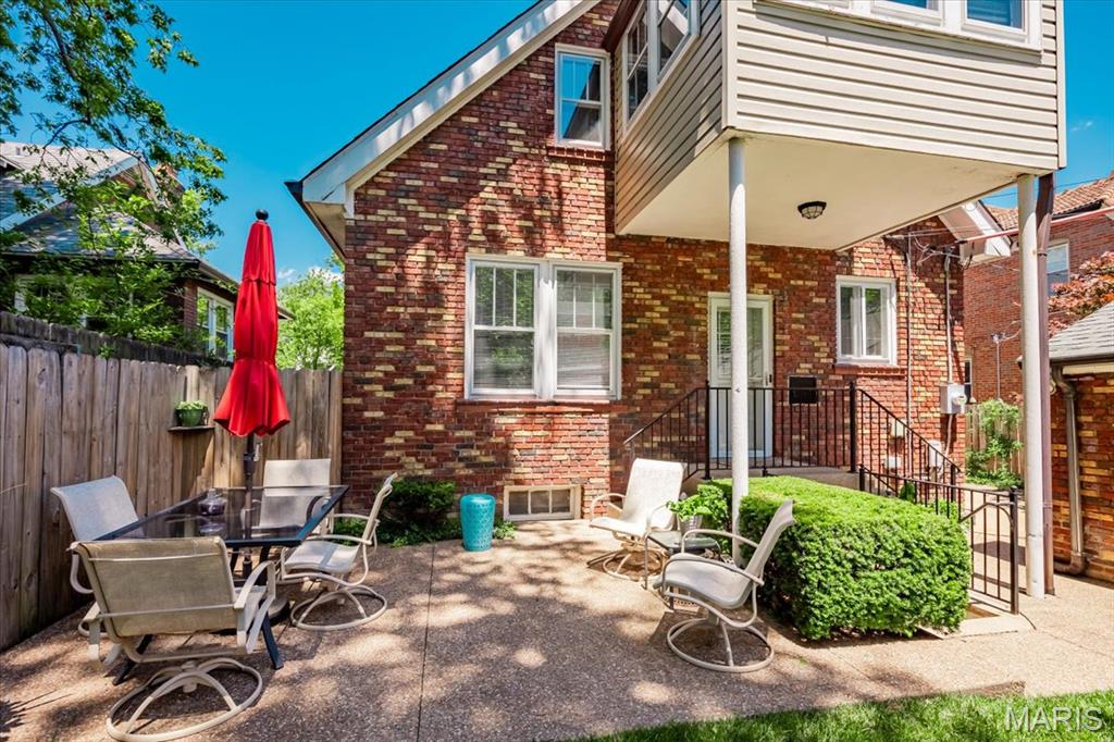 7330 Stanford Avenue