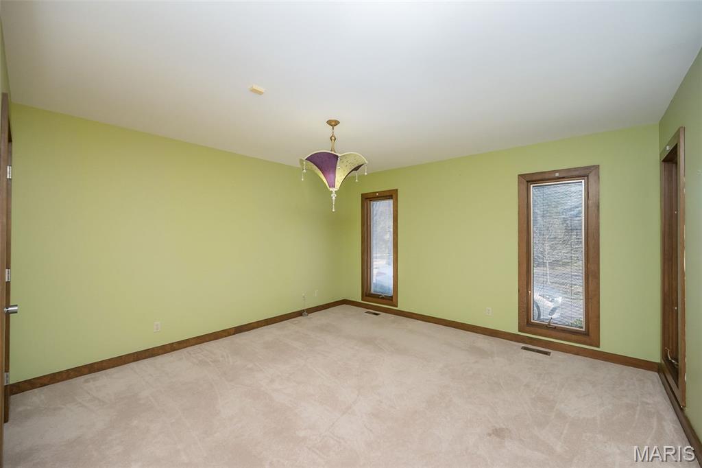 1673 Frontenac Woods Lane