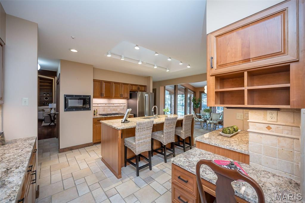 1673 Frontenac Woods Lane