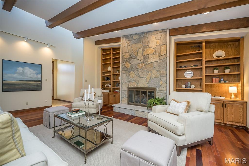 1673 Frontenac Woods Lane