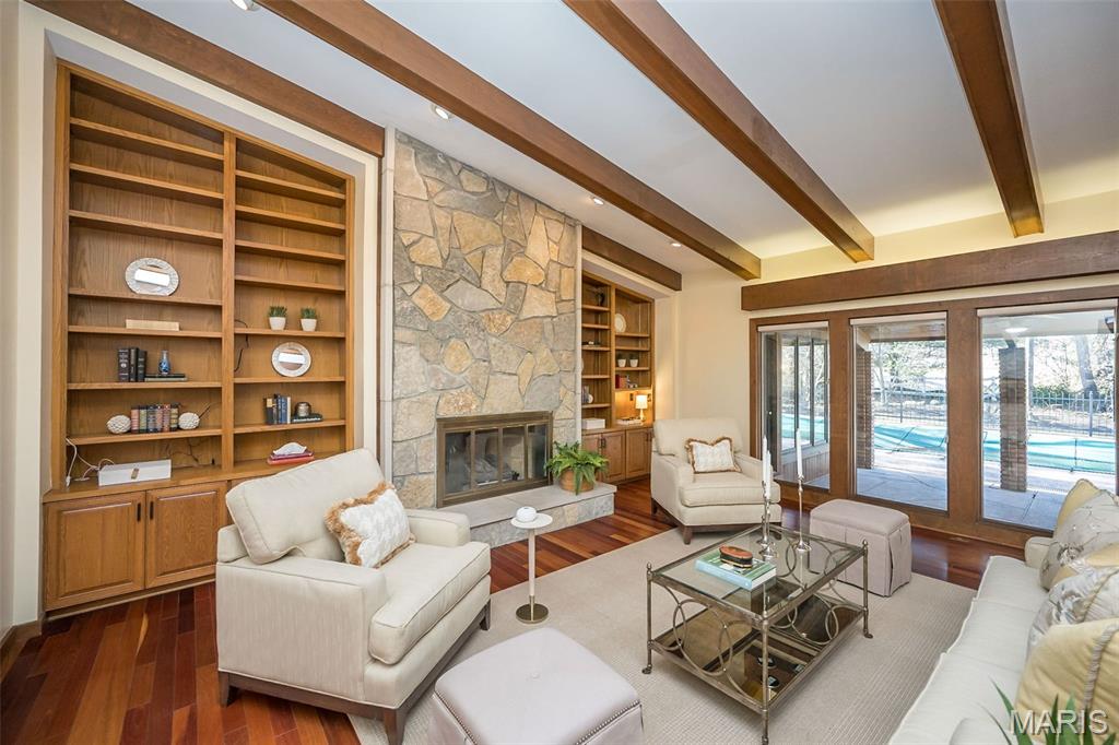 1673 Frontenac Woods Lane