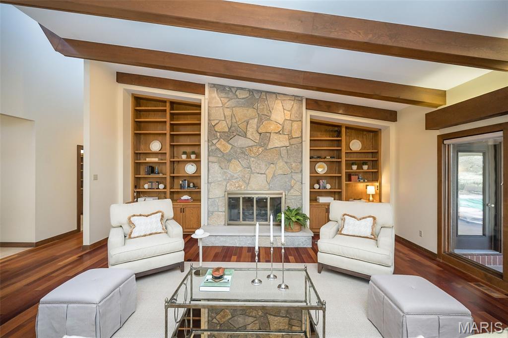 1673 Frontenac Woods Lane