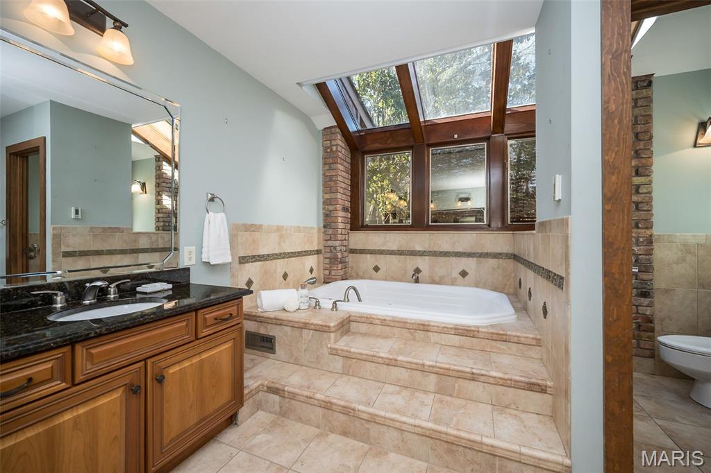 1673 Frontenac Woods Lane