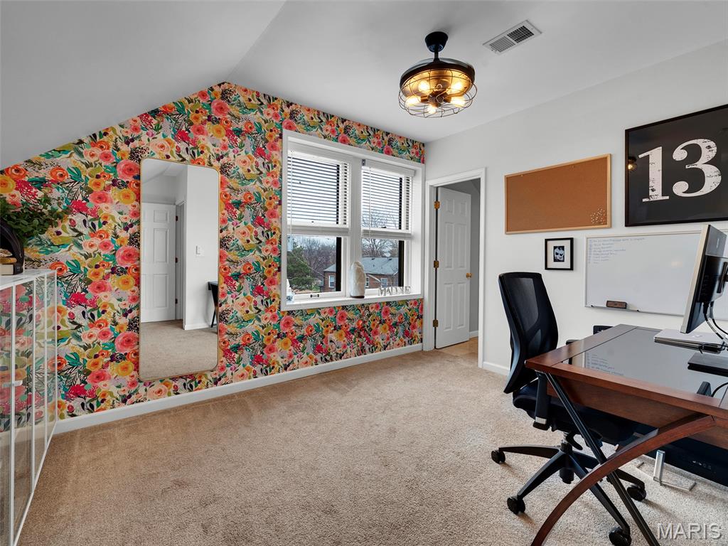 7217 Shaftesbury Avenue