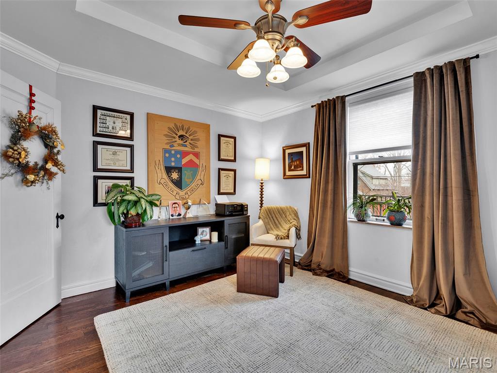 7217 Shaftesbury Avenue