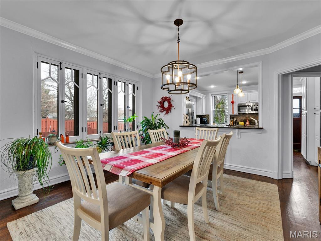 7217 Shaftesbury Avenue