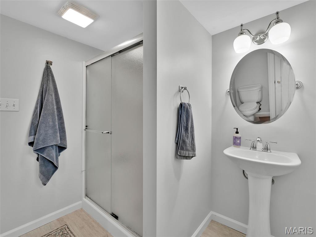 7217 Shaftesbury Avenue