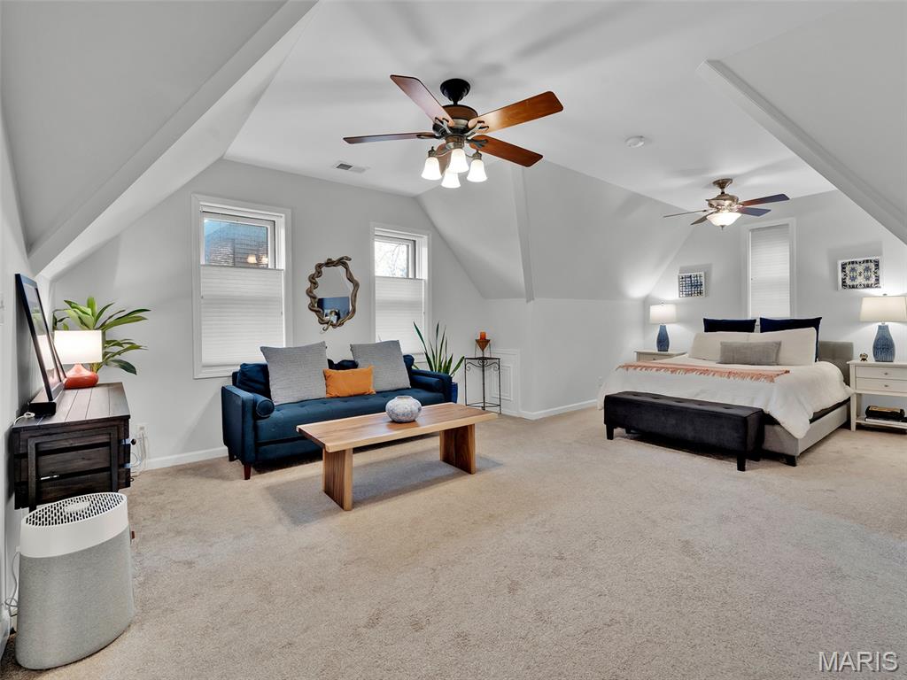 7217 Shaftesbury Avenue