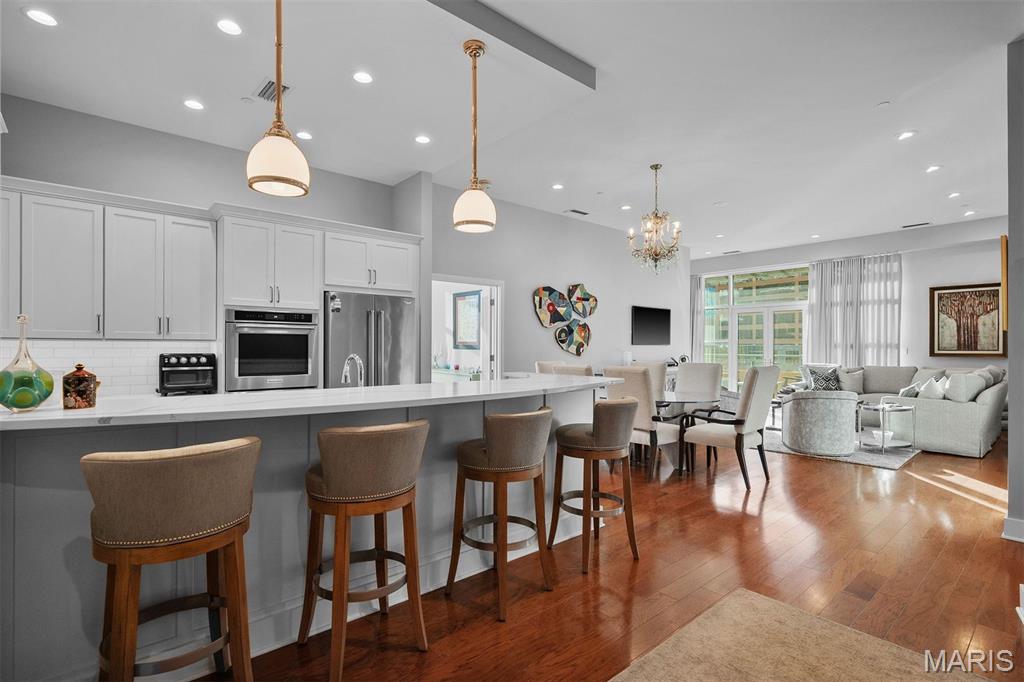 8025 Maryland Avenue Unit: 4J