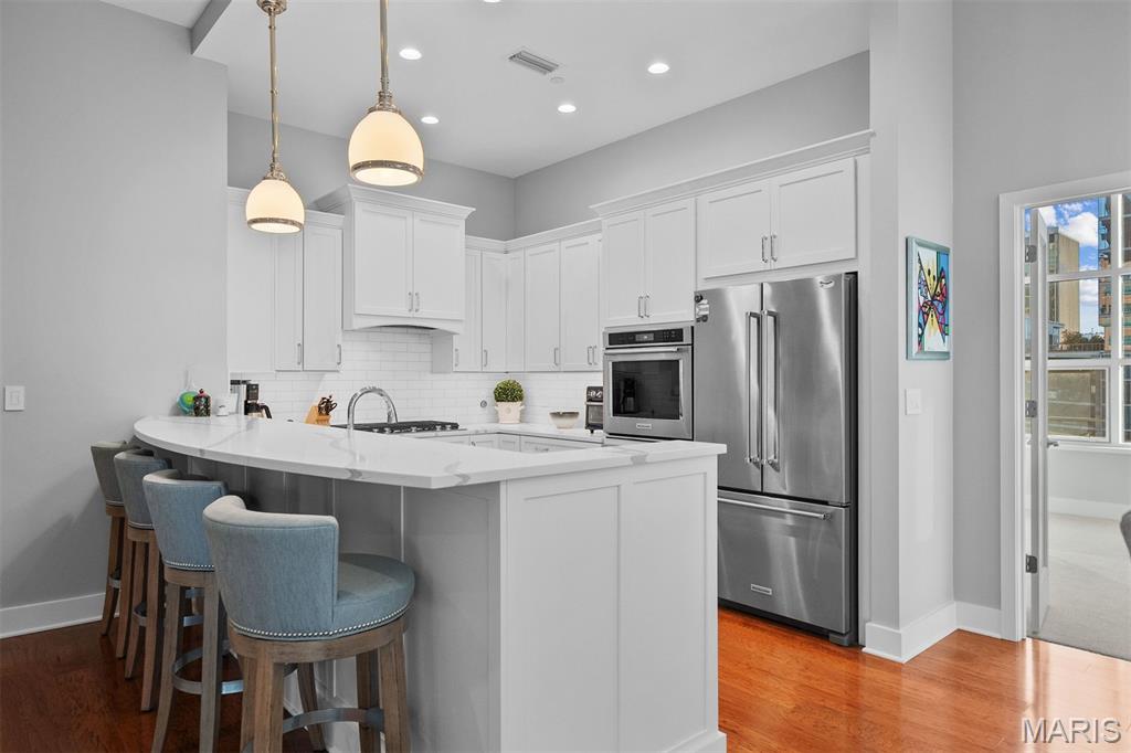 8025 Maryland Avenue Unit: 4J