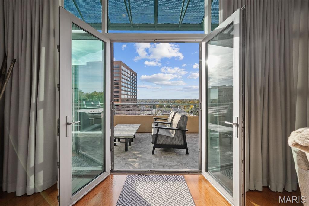 8025 Maryland Avenue Unit: 4J