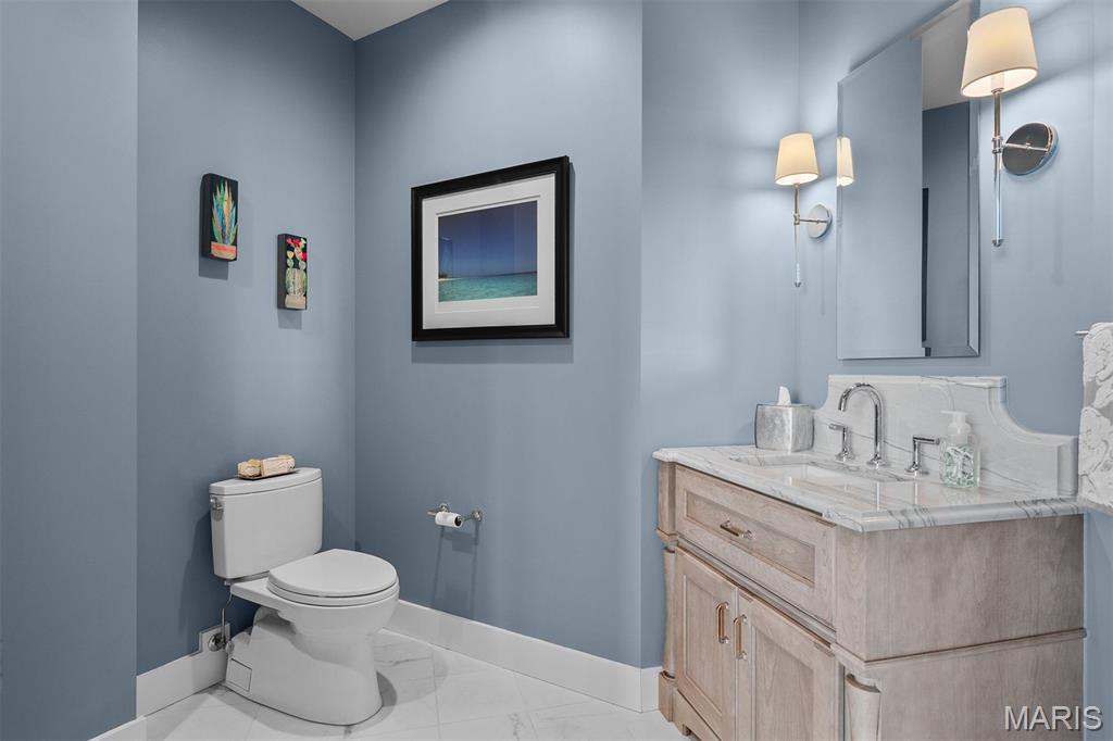 8025 Maryland Avenue Unit: 4J