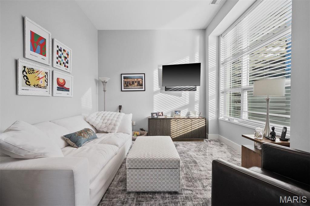 8025 Maryland Avenue Unit: 4J