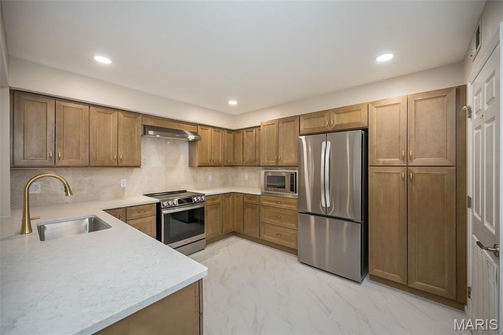 1010 Thoreau Court Unit: 211